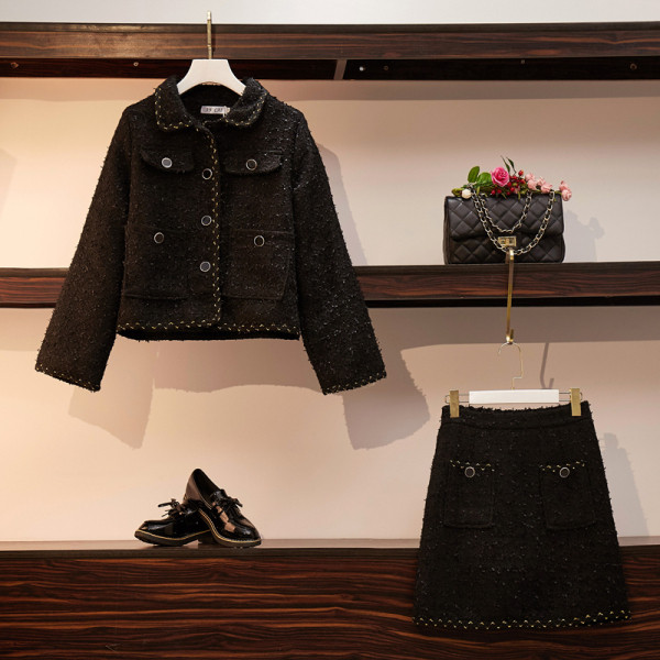 Elegáns női szett kabáttal és szoknyával