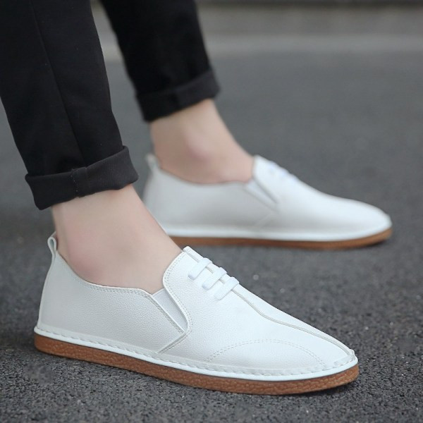 Műbőrből készült férfi alkalmi mokaszinok, lapos talppal