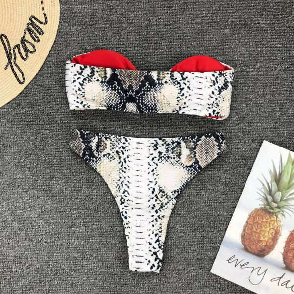 Női modern kétrészes fürdőruha kígyómintával