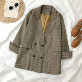 Stílusos női kockás kabát V-nyakkal és dupla rögzítéssel