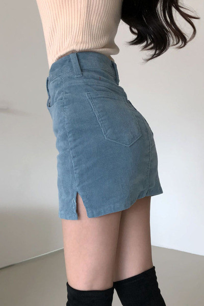 Női kordbársony szoknya magas derékkal és hasítékkal