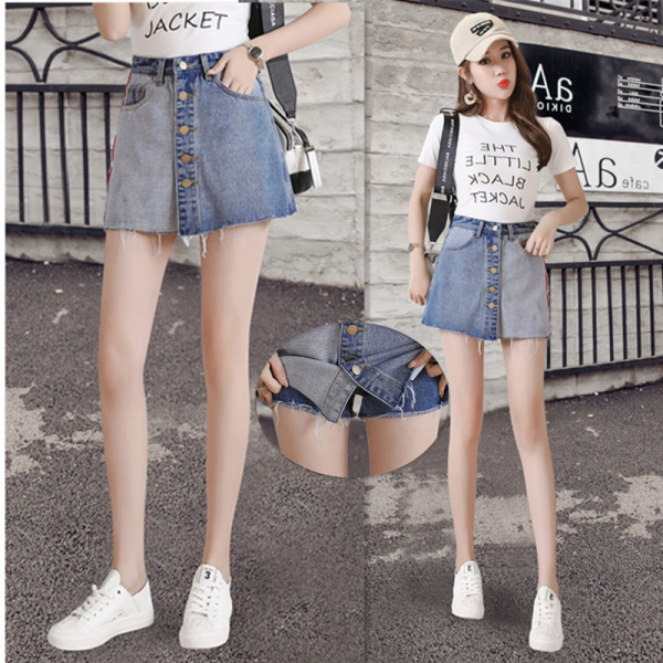 Tavaszi női szoknya gombokkal, magas derékkal