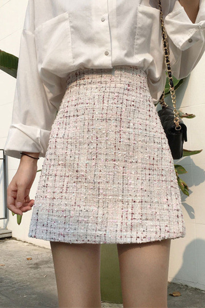 Aktuális női kötött szoknya magas derékkal