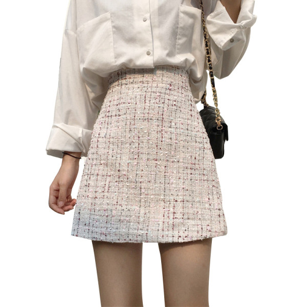 Aktuális női kötött szoknya magas derékkal