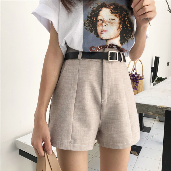 Sima modell alkalmi rövidnadrág magas derékkal