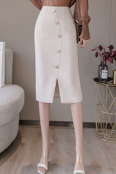 Stilingas moteriškas sijonas su sagomis ir skeltuku