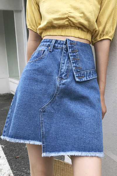 Modern női aszimmetrikus szoknya magas derékkal és zsebekkel