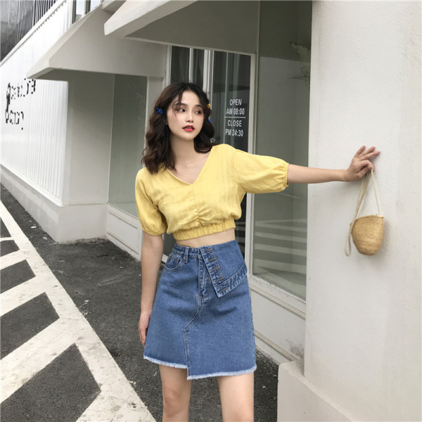 Modern női aszimmetrikus szoknya magas derékkal és zsebekkel