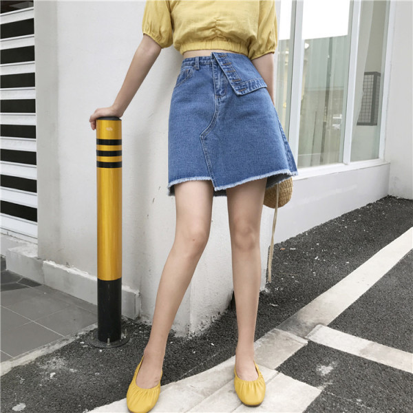 Modern női aszimmetrikus szoknya magas derékkal és zsebekkel