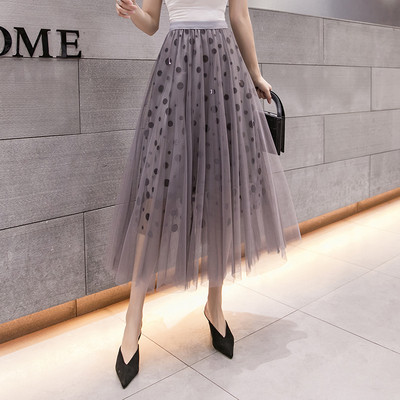 Női szoknya szabású modell elasztikus derékkal és tüllel