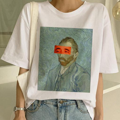 Alkalmi fehér póló rövid ujjal és különféle felvitelekkel