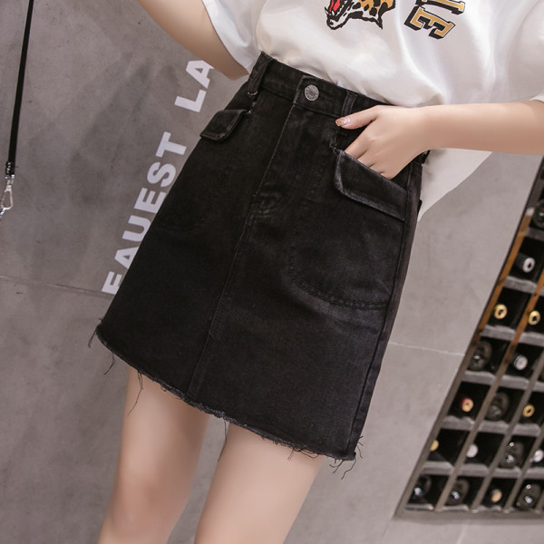 Női farmerszoknya magas derékkal és zsebekkel