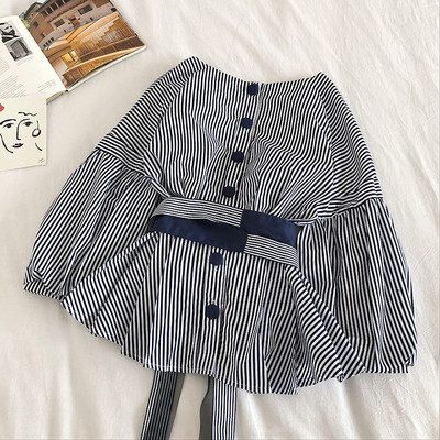 Új modell női ing spitz nyakkivágással, övvel és széles ujjakkal