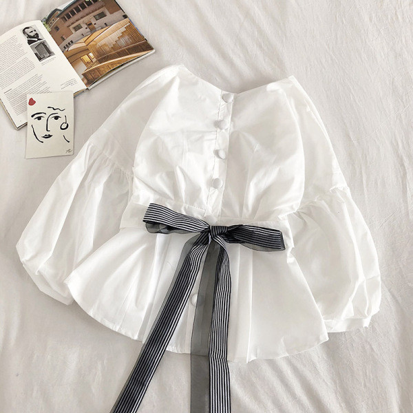 Új modell női ing spitz nyakkivágással, övvel és széles ujjakkal