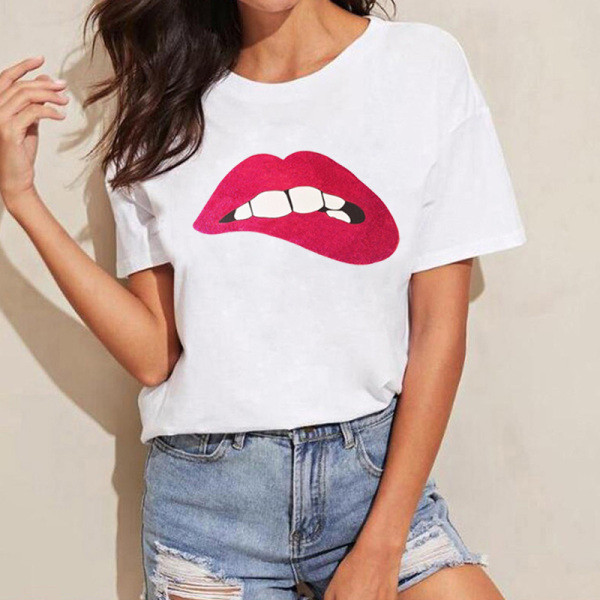 Új modell fehér alkalmi póló, változatos alkalmazásokkal