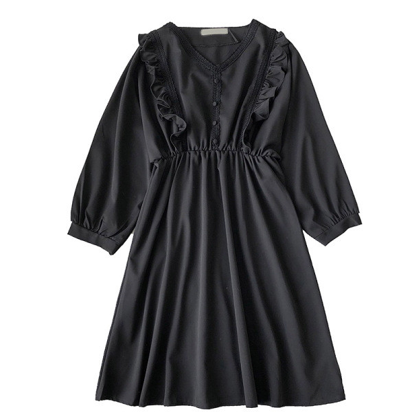 Tavaszi női ruha modell spitz nyakkivágással és hosszú ujjakkal