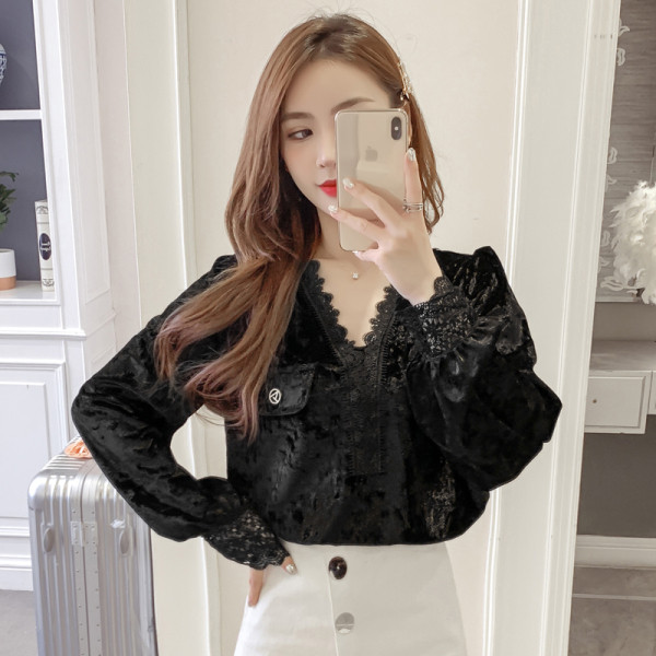 Női alkalmi bársony blúz csipkével és hosszú ujjal