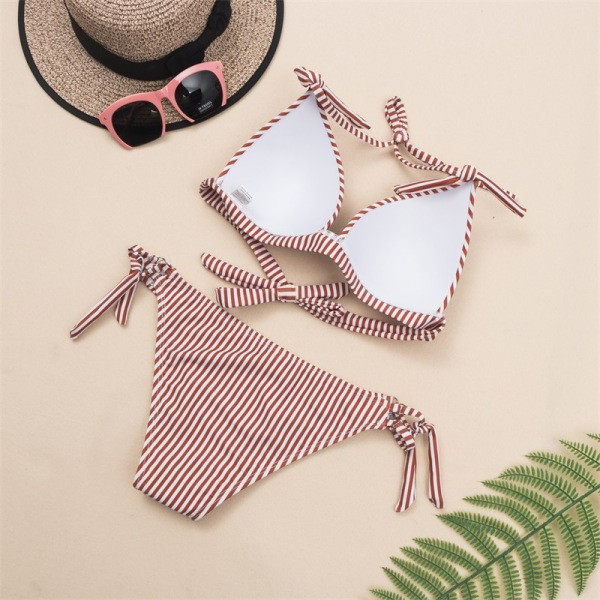 Csíkos női fürdőruha két részes piros színben