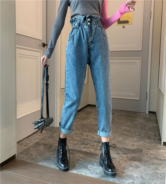 Női farmer új modell magas derékkal és gombokkal