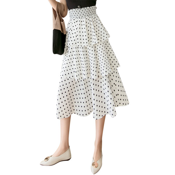 Női pöttyös szoknya szabású modell, magas derékkal