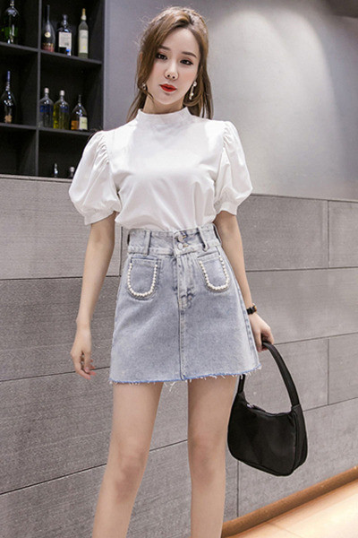 Aktuális farmer női szoknya magas derékkal és gyöngyökkel