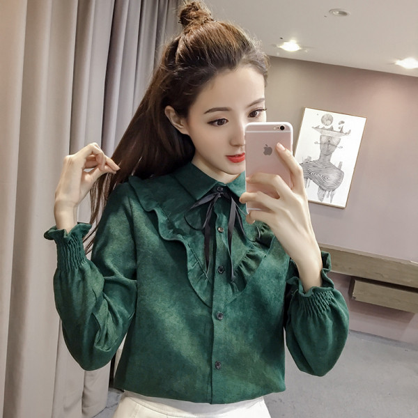 Retro stílusú női ing klasszikus gallérral és fűzővel