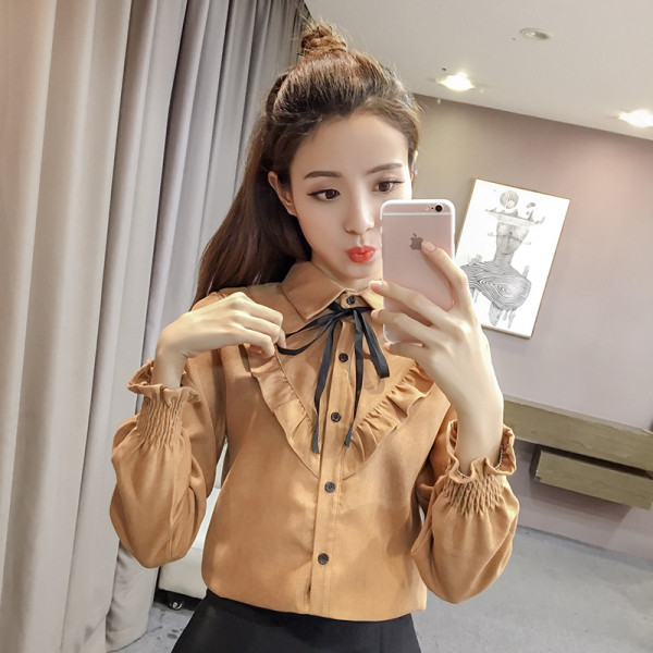 Retro stílusú női ing klasszikus gallérral és fűzővel