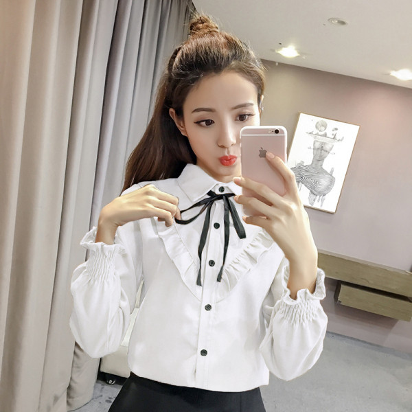 Retro stílusú női ing klasszikus gallérral és fűzővel