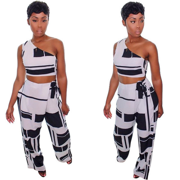 Női szett hosszú, széles nadrágból és mellszoborból