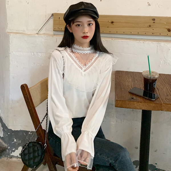 Modern női ing csipkével és hosszú ujjal