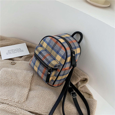 Mindennapi női kockás hátizsák