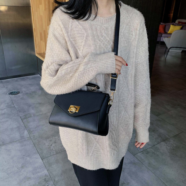 Alkalmi női táska két füllel, kő díszítéssel