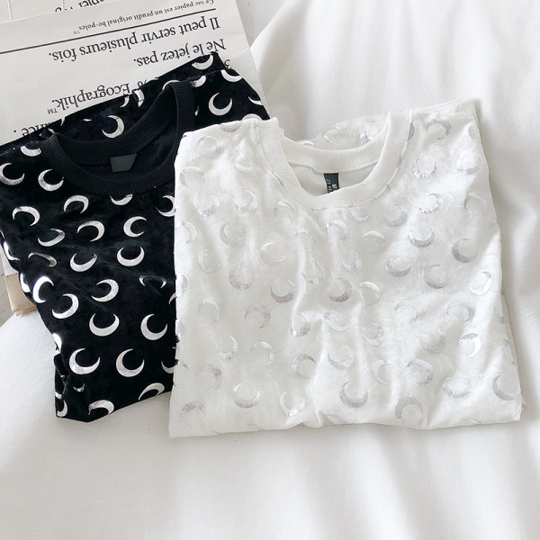 Bársony női tunika ovális nyakkivágással