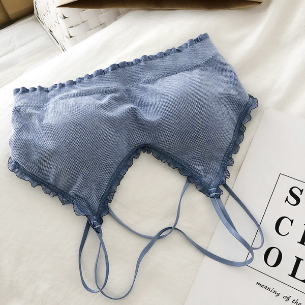 Női melltartó vékony pántokkal és fürtökkel