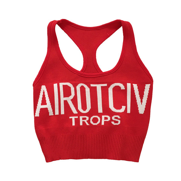 Rövid női felső, hímzéssel