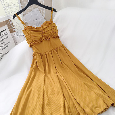 Õhukeste rihmadega vabaaja naiste kleit – lõikega mudel