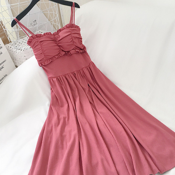 Õhukeste rihmadega vabaaja naiste kleit – lõikega mudel