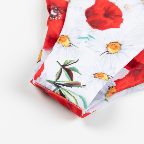 Modern kétrészes fürdőruha virágos nadrággal