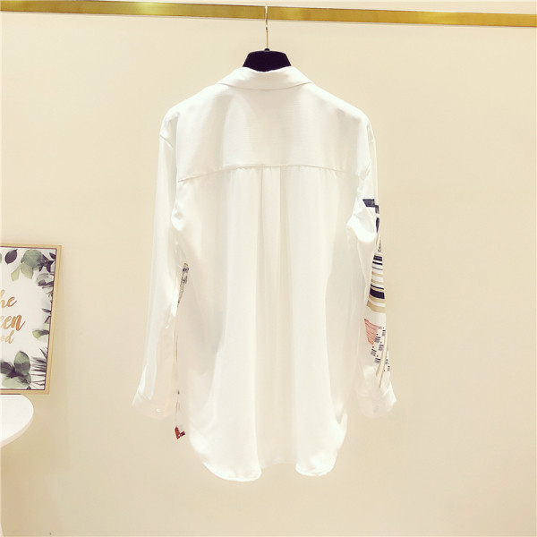 Női ing klasszikus gallérral és rátéttel