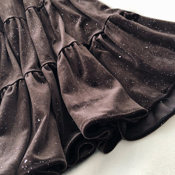 Bársony női szoknya magas derékkal, flitterekkel - szabású modell