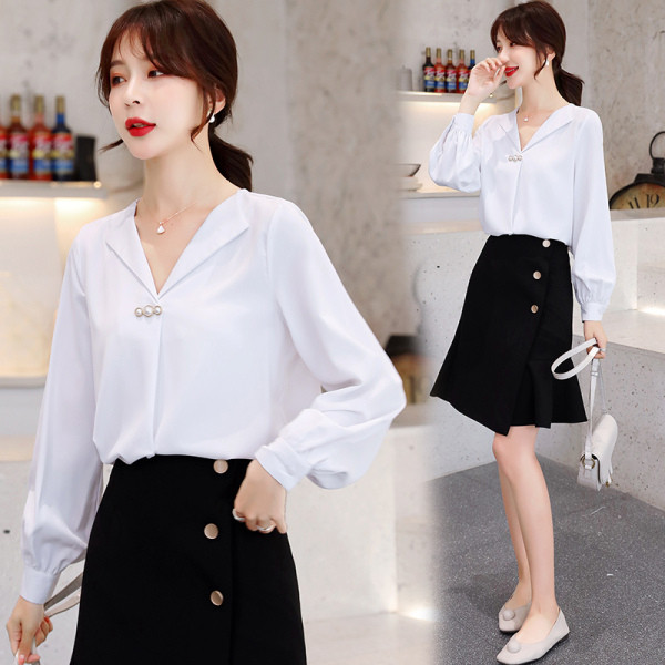 Új modell női ing spitz nyakkivágással és gyöngyökkel