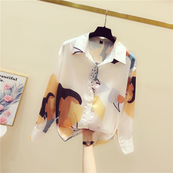 Női modern tavaszi ing színes rátéttel és klasszikus gallérral