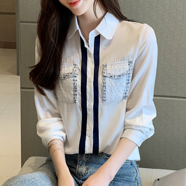 Modern női ing klasszikus gallérral és fehér zsebekkel