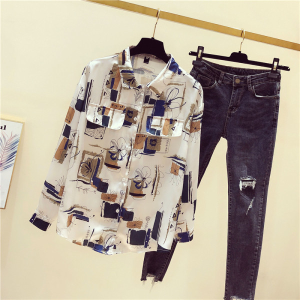 Tavaszi női ing színes rátéttel és klasszikus gallérral