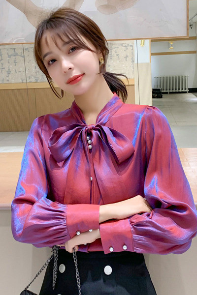 Női sifon ing szalaggal és gyöngyökkel