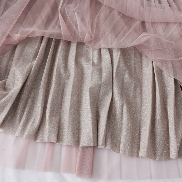 Aktuális női redős szoknya magas derékkal és tüllel