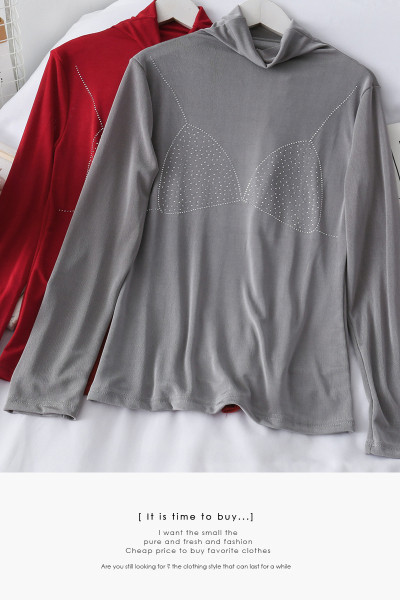 Modern női blúz pólógallérral, hosszú ujjal és rátéttel