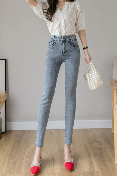 Alkalmi női farmer magas derékkal és zsebekkel - Vékony modell