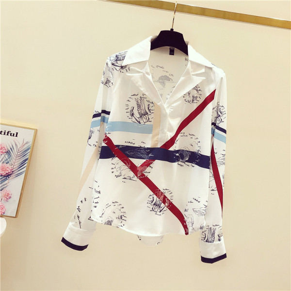 Modern női ing klasszikus gallérral és színes rátéttel