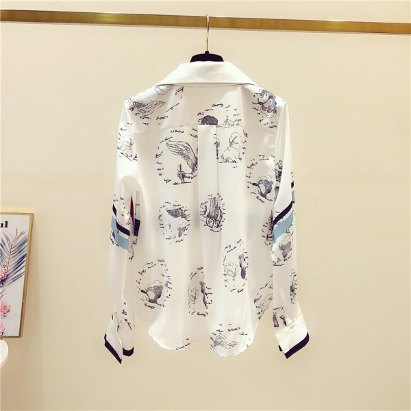 Modern női ing klasszikus gallérral és színes rátéttel